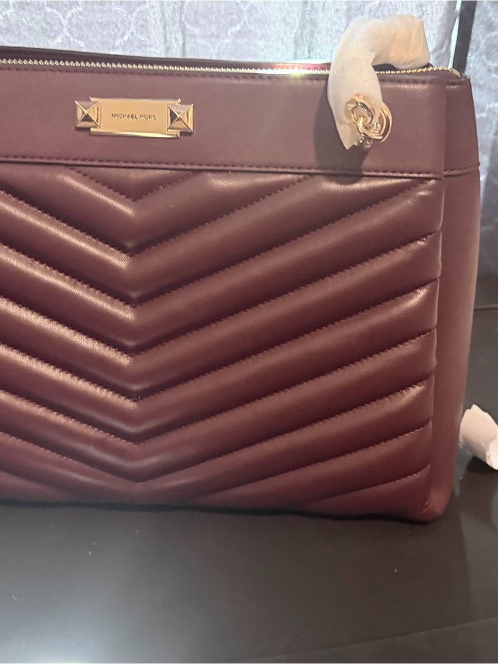 MICHAEL KORS Chevron Quilted Shoulder Bag - Wine